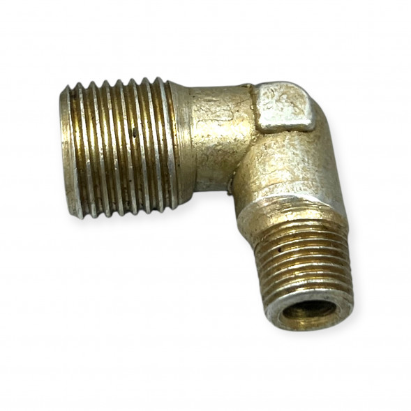 Угольник 822-3503037 ввертный рабочего торм. цилиндра