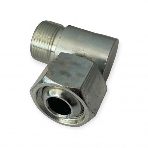 Угольник 30/30 с гайкой